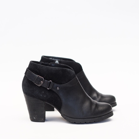 clarks black ankle boots size 6